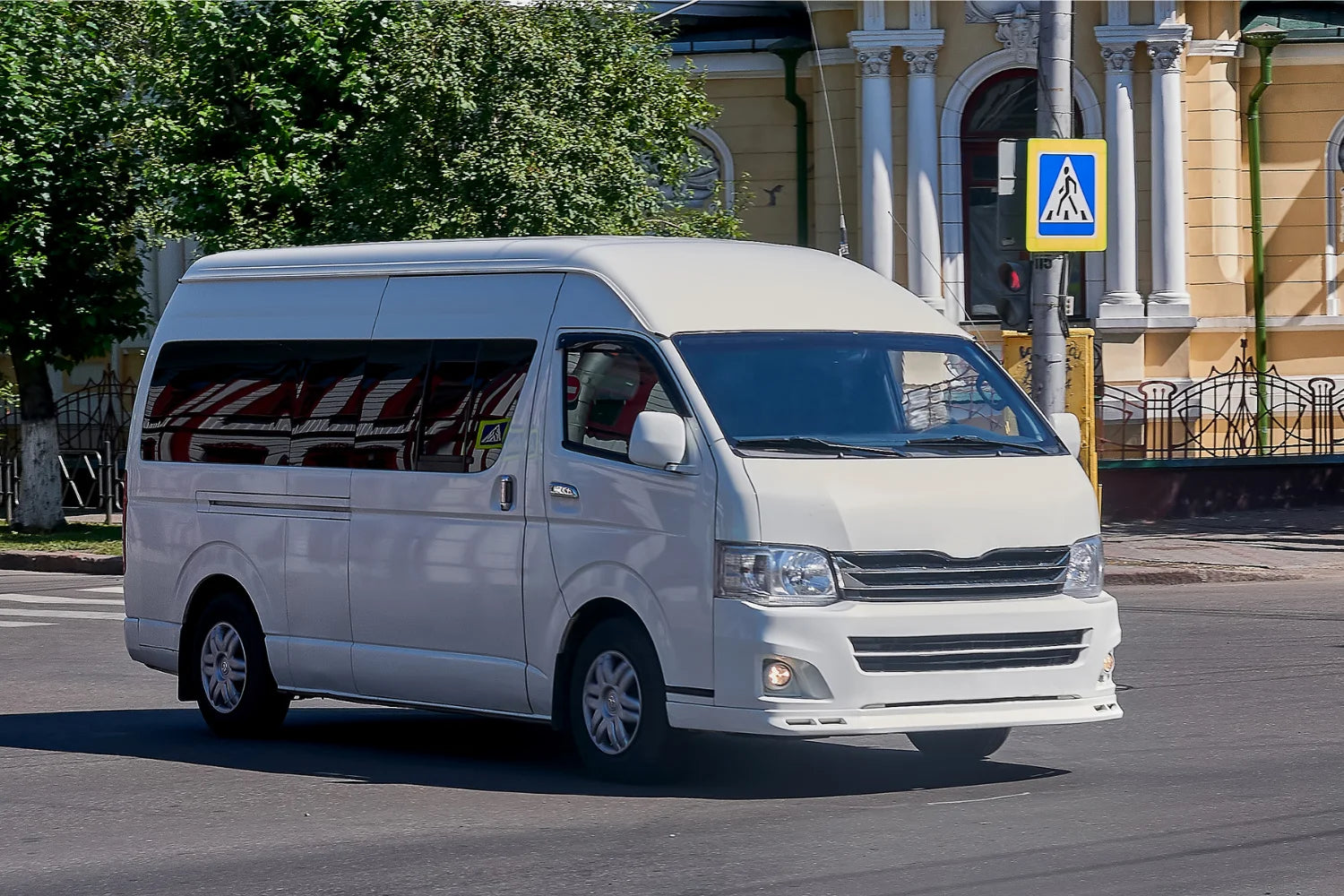 Führerschein Klasse D1 - Kleinbus mit bis zu 16 Fahrgästen Fahren Hauptbild